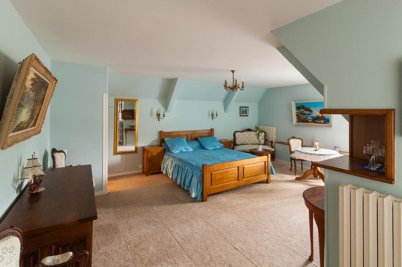 Manoir De La Foulerie Bed & Breakfast Ancteville Exterior photo