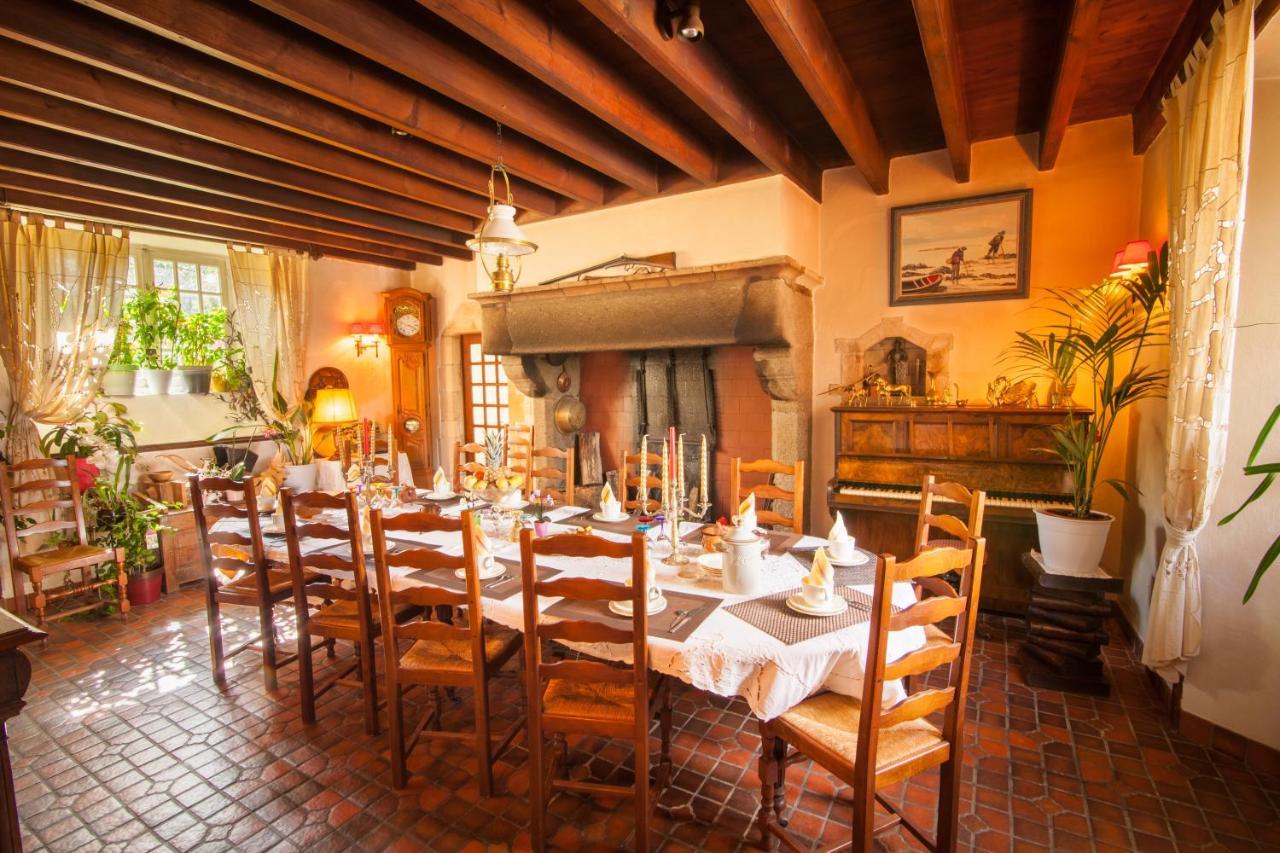 Manoir De La Foulerie Bed & Breakfast Ancteville Exterior photo